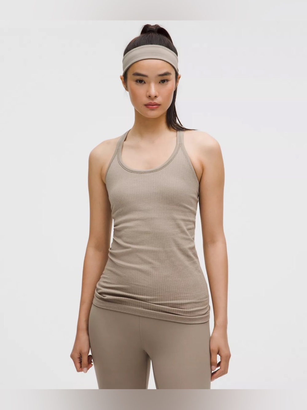 Women’s Ebb to Street Tank Top
Light Support, B/C Cup in Warm Ash Gray Size 8